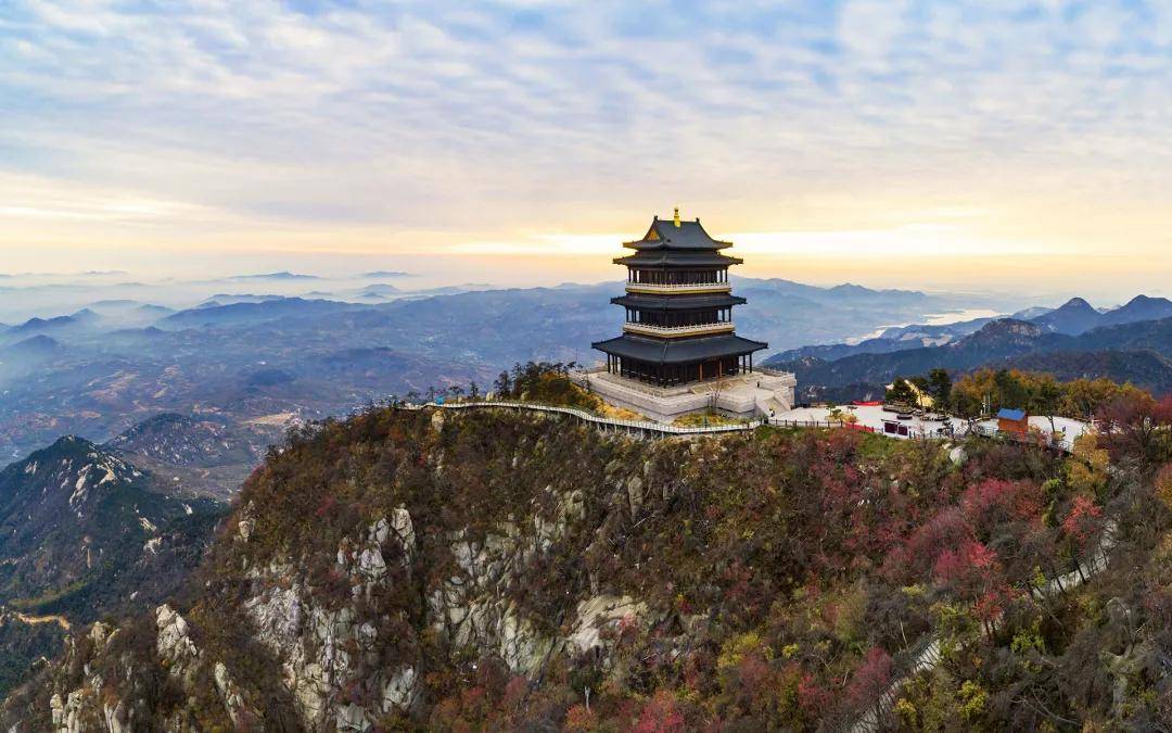 歷史上的11月12日，追尋微盒之旅，與自然美景共舞，探索內(nèi)心平和的下載之旅